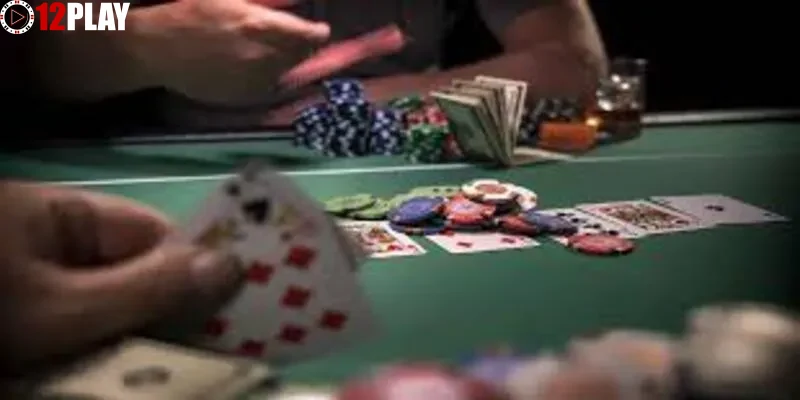 Huong-dan-choi-Baccarat-tai-12PLAY Hướng dẫn chơi Baccarat tại 12PLAY